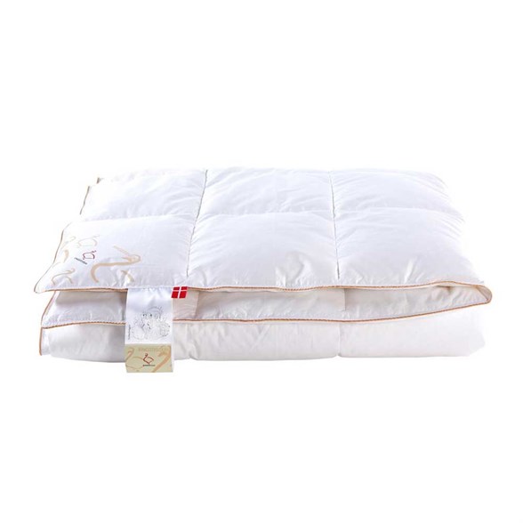Ringsted Dun, Dyner - Svinedrengen - sval helårsdyne - 500g moskusdun - 140x220 cm Billede af Ringsted Dun, Dyner - Svinedrengen - sval helårsdyne - 500g moskusdun - 140x220 cm