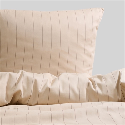 sandvig sengetøj 140x220 ivory redt seng