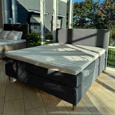 UDSTILLINGSMODEL - ProSleep Supreme - Kontinentalseng 180x200 - Sandwich - Mørkegrå